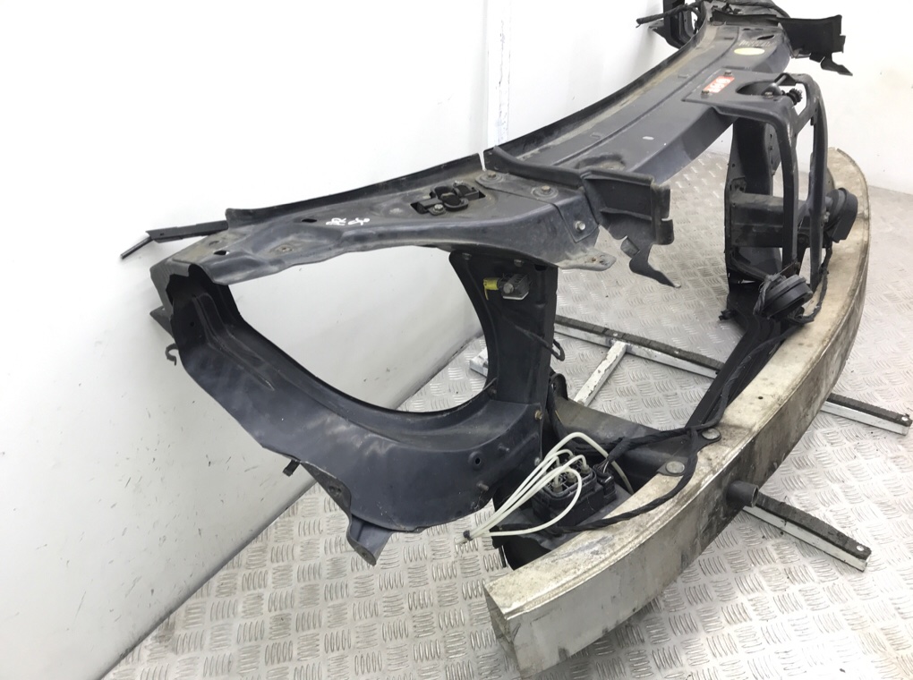 Панель передняя (телевизор) бу для Mercedes ML W164 3.0 CDi,  2007 г.