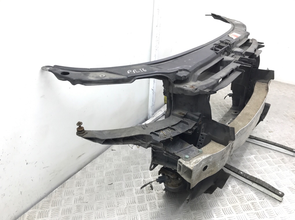 Панель передняя (телевизор) бу для Audi A3 8P 1.6 i,  2005 г.