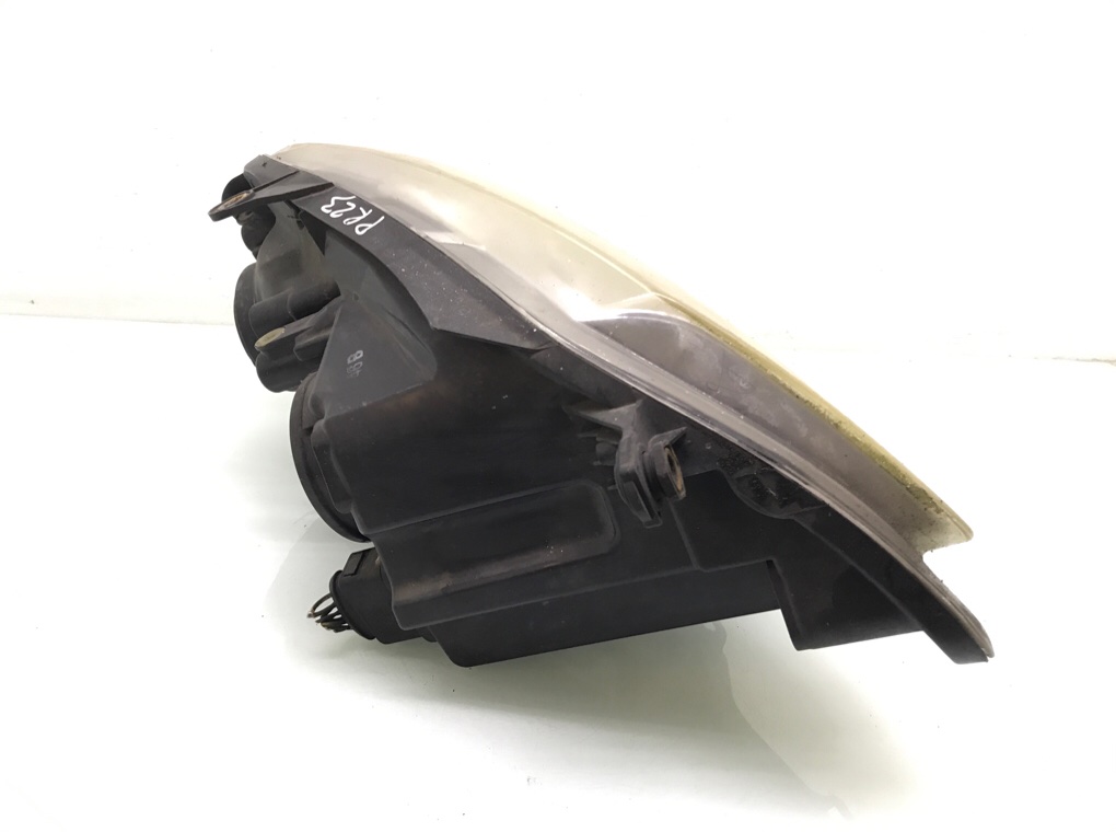 Фара левая бу для Volkswagen Polo 4 1.2 i,  2006 г.