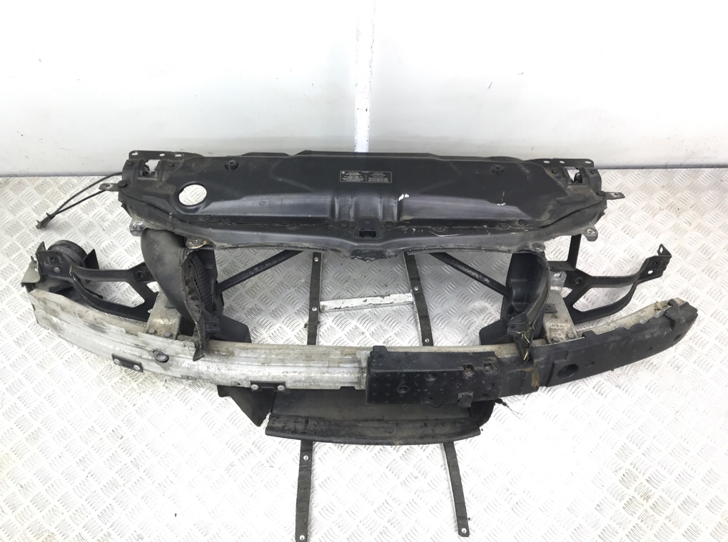 Панель передняя (телевизор) бу для BMW 5 E60/E61 2.5 TD,  2005 г.