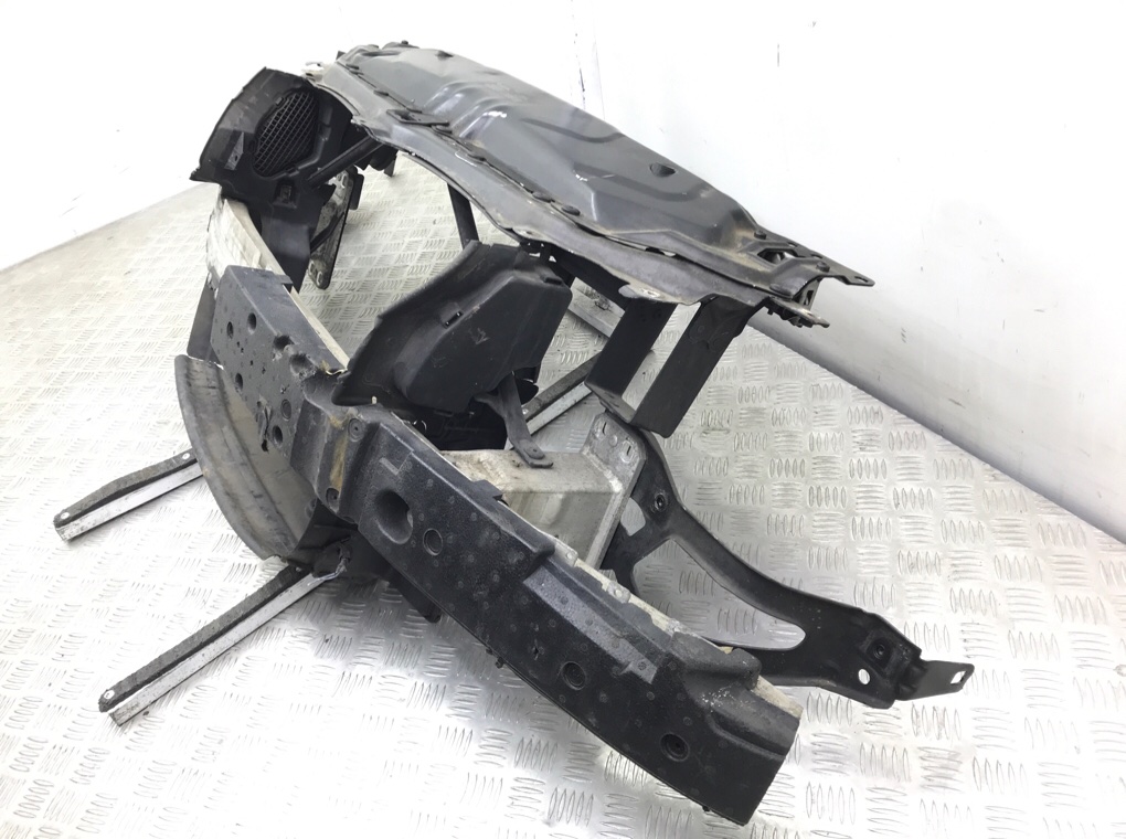 Панель передняя (телевизор) бу для BMW 5 E60/E61 2.5 TD,  2005 г.