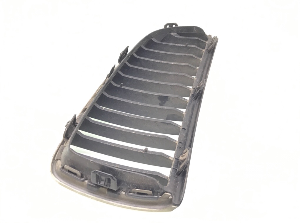 Решетка радиатора бу для BMW 3 E90/E91/E92/E93 2.0 i,  2007 г.