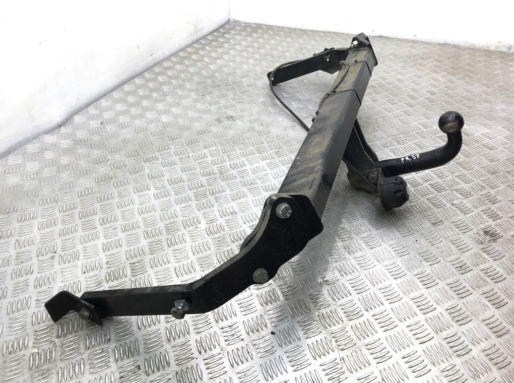 Прицепное устройство (фаркоп) бу для Mazda CX-7  2.3 i,  2008 г.