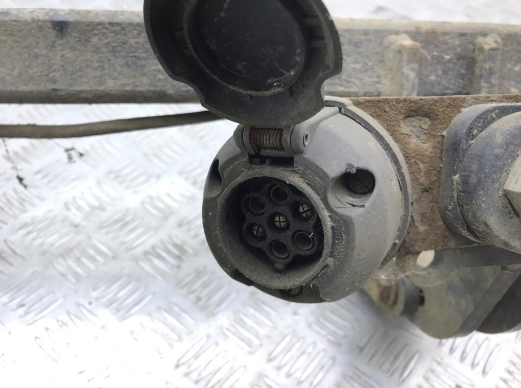 Прицепное устройство (фаркоп) бу для Citroen C3 Picasso  1.6 HDi,  2012 г.