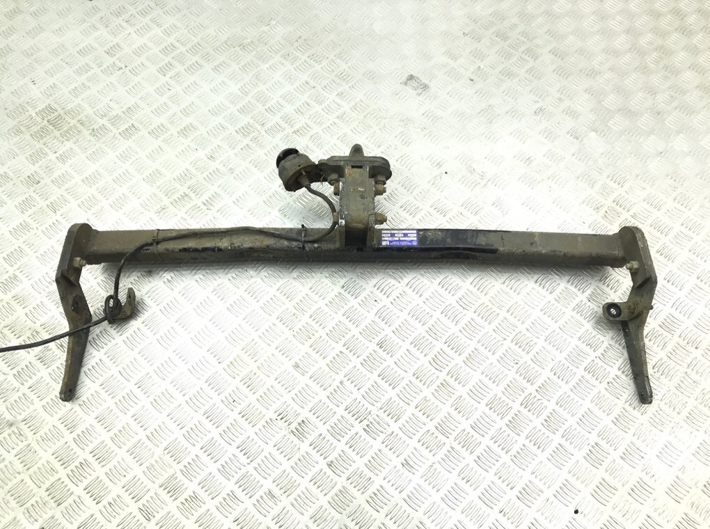 Прицепное устройство (фаркоп) бу для Citroen C3 Picasso  1.6 HDi,  2012 г.