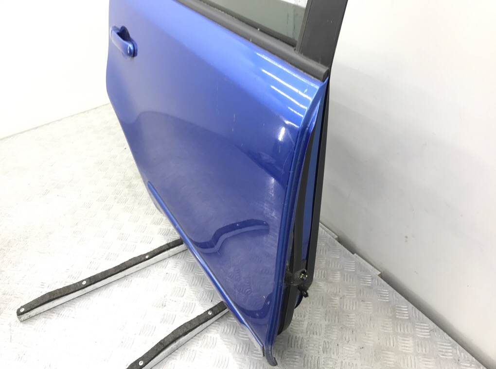 Дверь задняя правая бу для Nissan Note E11 1.5 DCi,  2006 г.