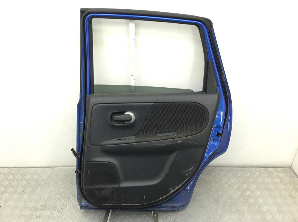 Дверь задняя правая бу для Nissan Note E11 1.5 DCi,  2006 г.