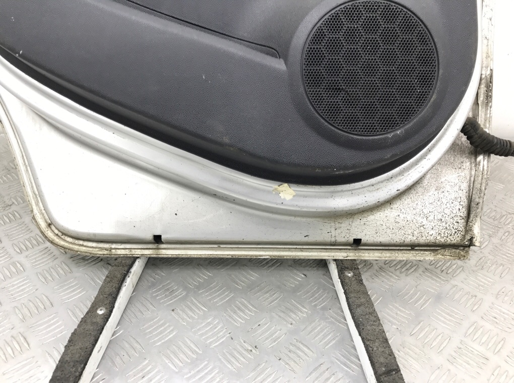 Дверь задняя левая бу для Opel Corsa D 1.2 i,  2007 г.