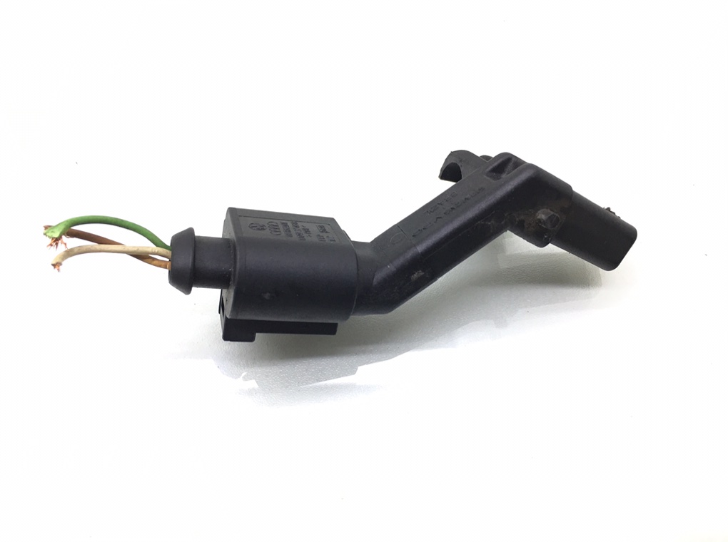 Датчик коленвала бу для Volkswagen Polo 4 032906433,  2007