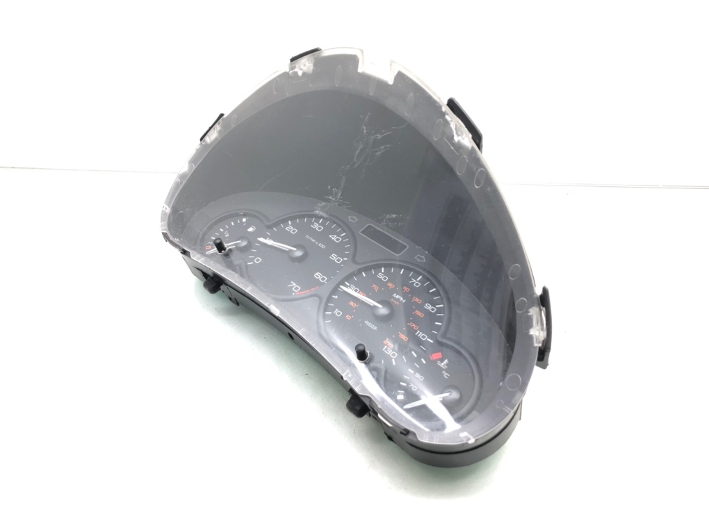 Щиток приборов (приборная панель) бу для Peugeot 206  1.4 i,  2002 г.