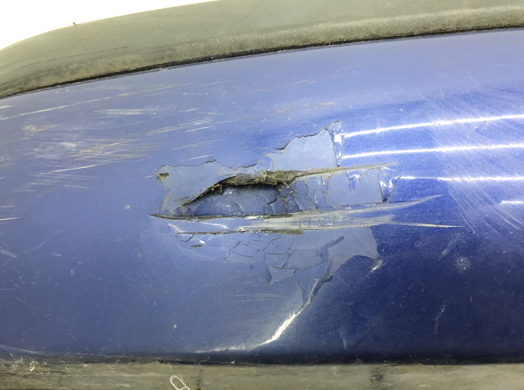 Бампер передний бу для Saab 9-3 2.0 i, 1999 г. Бампер передний бу для Saab 9-3 2.0 i, 1999 г.