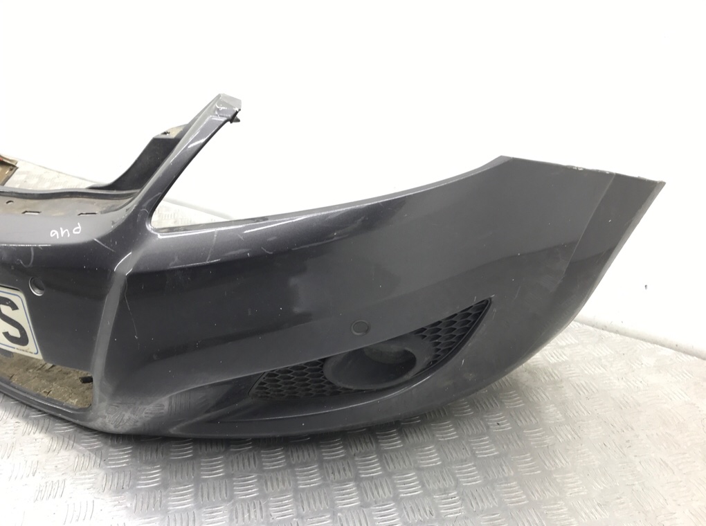 Бампер передний бу для Opel Zafira B 1.9 CDTi, 2010 г. Бампер передний бу для Opel Zafira B 1.9 CDTi, 2010 г.