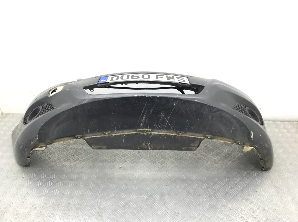 Бампер передний бу для Opel Zafira B 1.9 CDTi, 2010 г. Бампер передний бу для Opel Zafira B 1.9 CDTi, 2010 г.