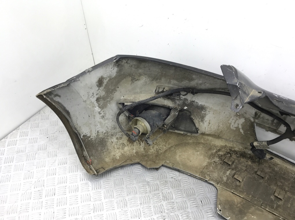 Бампер передний бу для Opel Zafira B 1.9 CDTi, 2010 г. Бампер передний бу для Opel Zafira B 1.9 CDTi, 2010 г.