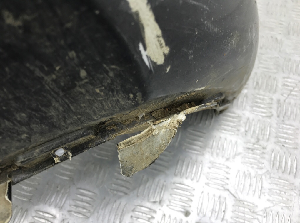 Бампер передний бу для Opel Zafira B 1.9 CDTi, 2010 г. Бампер передний бу для Opel Zafira B 1.9 CDTi, 2010 г.