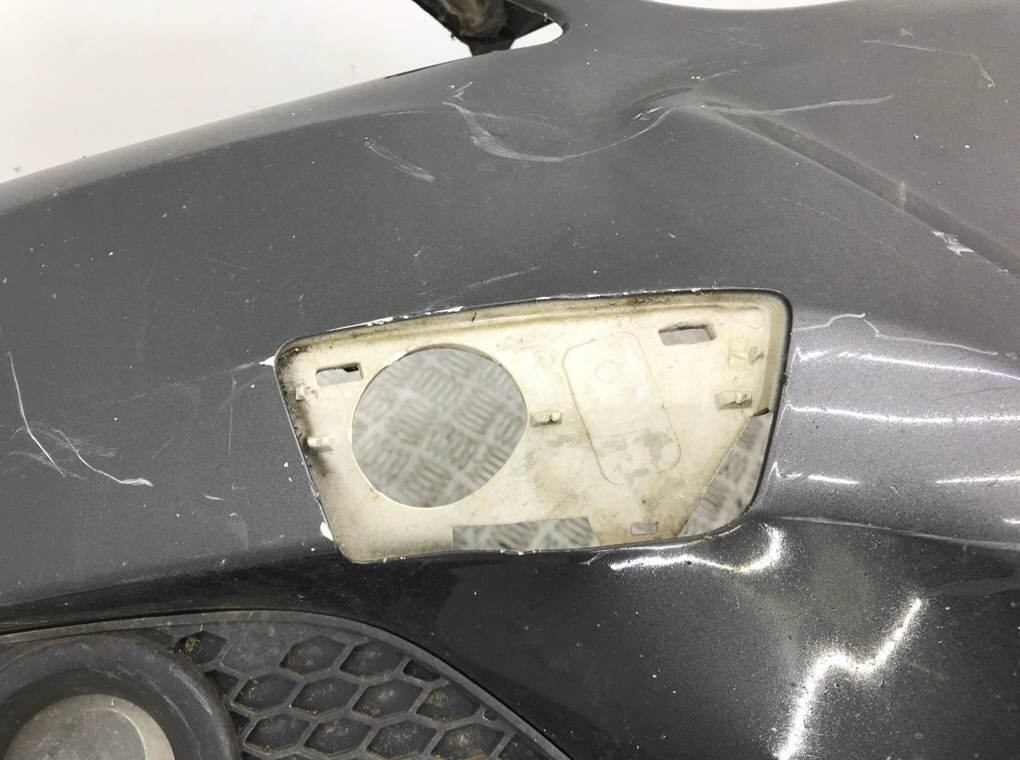 Бампер передний бу для Opel Zafira B 1.9 CDTi, 2010 г. Бампер передний бу для Opel Zafira B 1.9 CDTi, 2010 г.