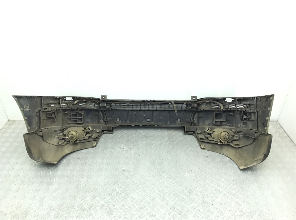 Бампер передний бу для Volvo XC90  2.4 TD,  2005 г.