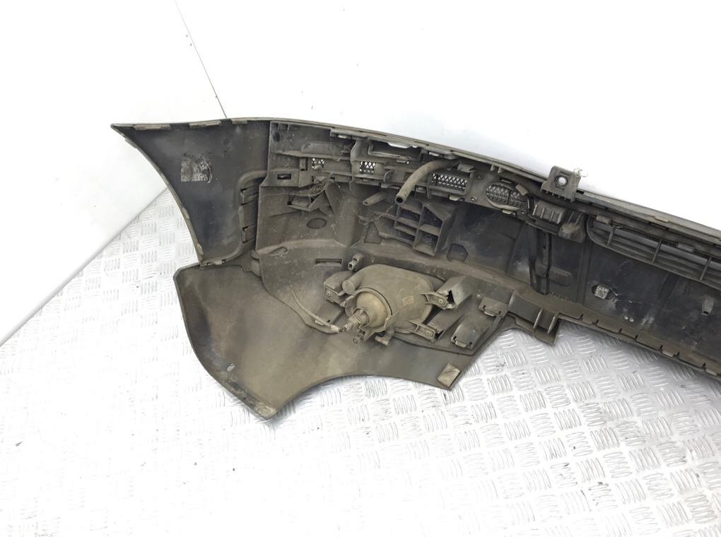 Бампер передний бу для Volvo XC90  2.4 TD,  2005 г.