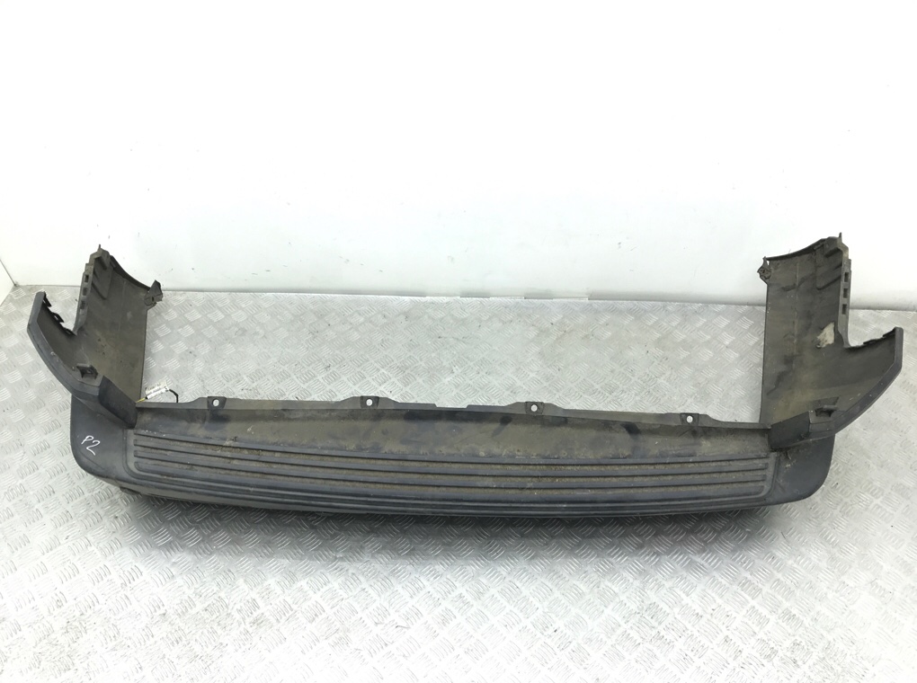 Бампер задний бу для Land Rover Discovery 3 2.7 TD,  2006 г.