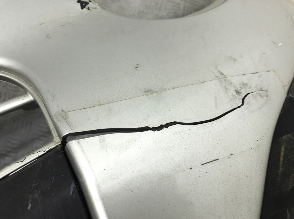 Бампер передний бу для Suzuki Alto  1.0 i,  2014 г.