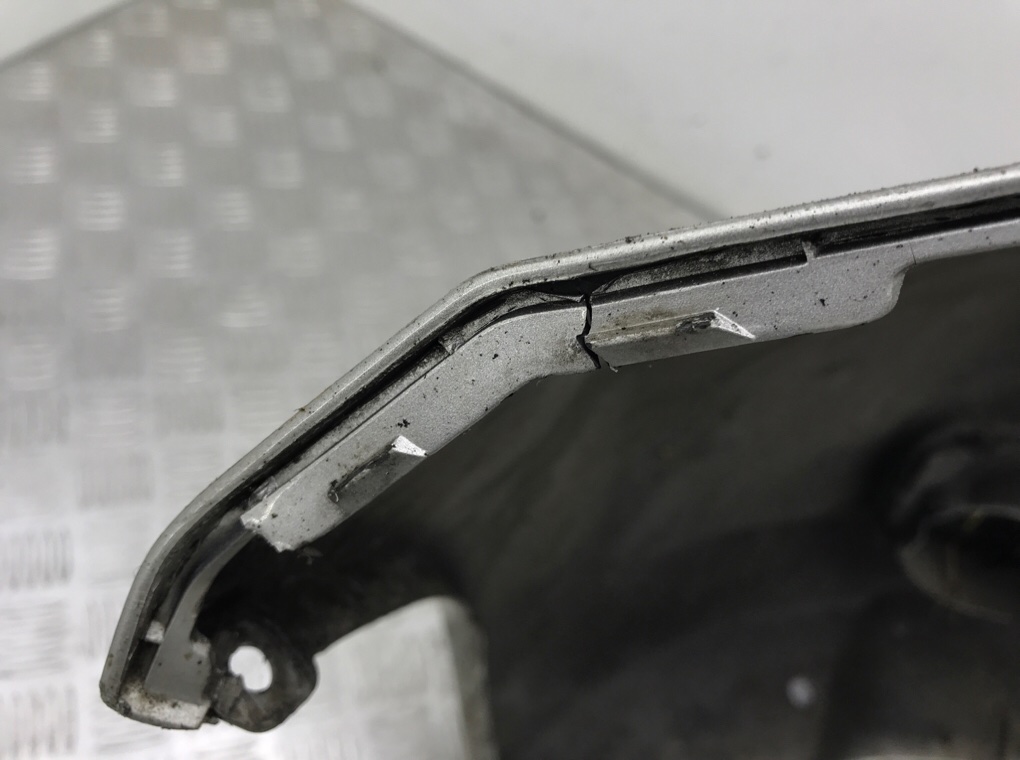 Бампер передний бу для Suzuki Alto  1.0 i,  2014 г.