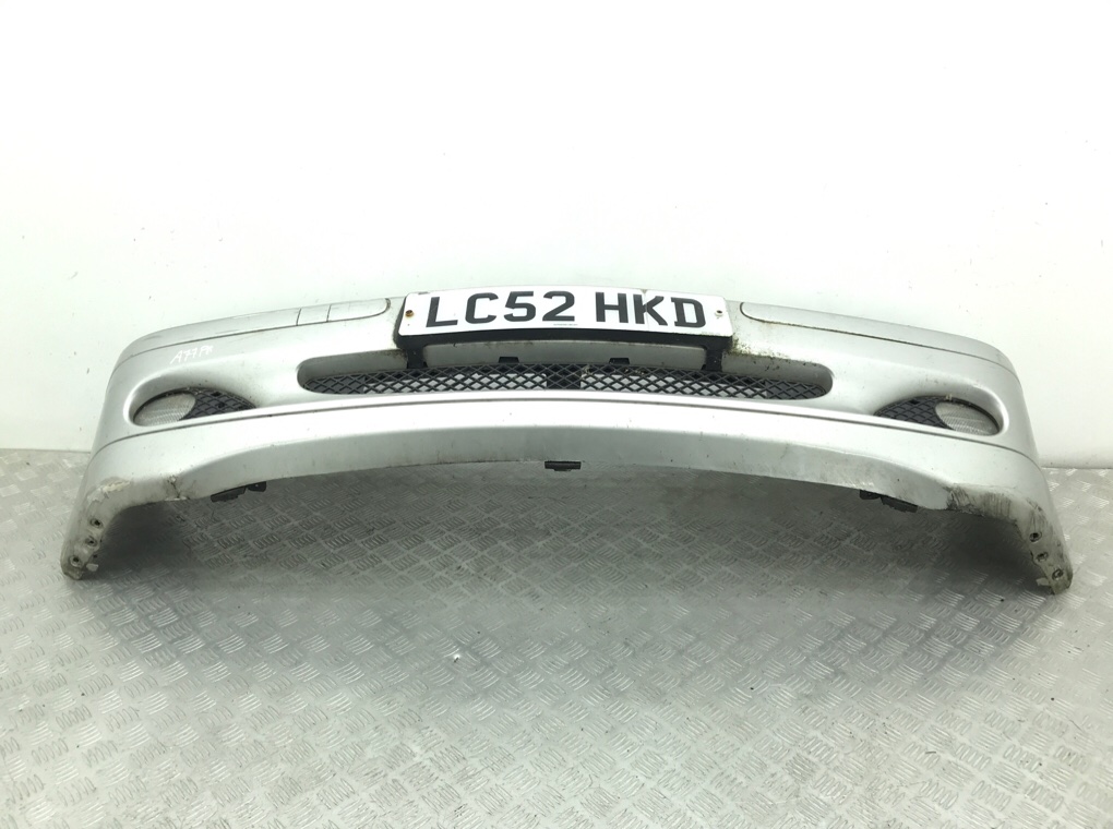 Бампер передний бу для Mercedes C W203 2.2 CDi,  2002 г.
