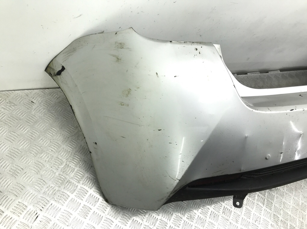 Бампер задний бу для Toyota Verso 1.6 TD, 2014 г. Бампер задний бу для Toyota Verso 1.6 TD, 2014 г.