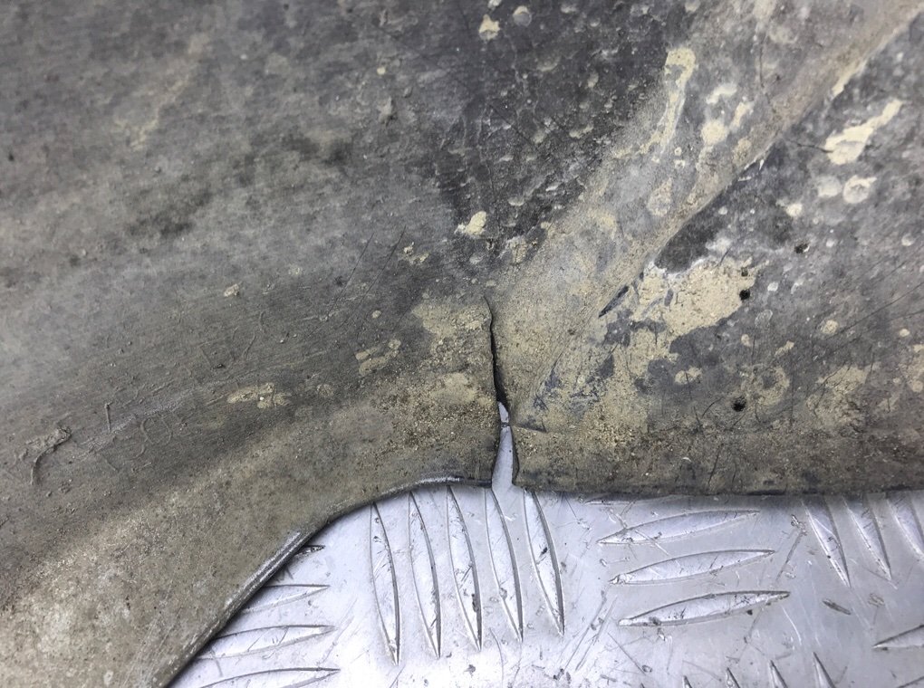 Бампер задний бу для Toyota Verso 1.6 TD, 2014 г. Бампер задний бу для Toyota Verso 1.6 TD, 2014 г.