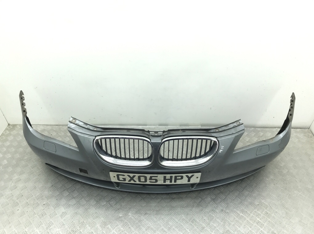 Бампер передний бу для BMW 5 E60/E61 2.5 TD,  2005 г.