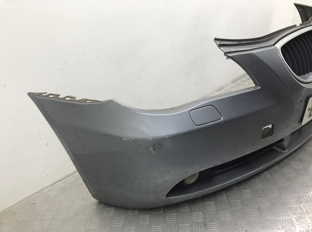 Бампер передний бу для BMW 5 E60/E61 2.5 TD,  2005 г.