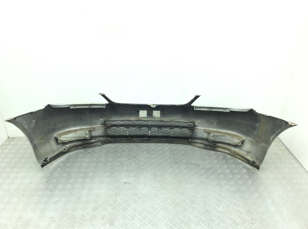 Бампер передний бу для Toyota Corolla  1.4 i,  2003 г.