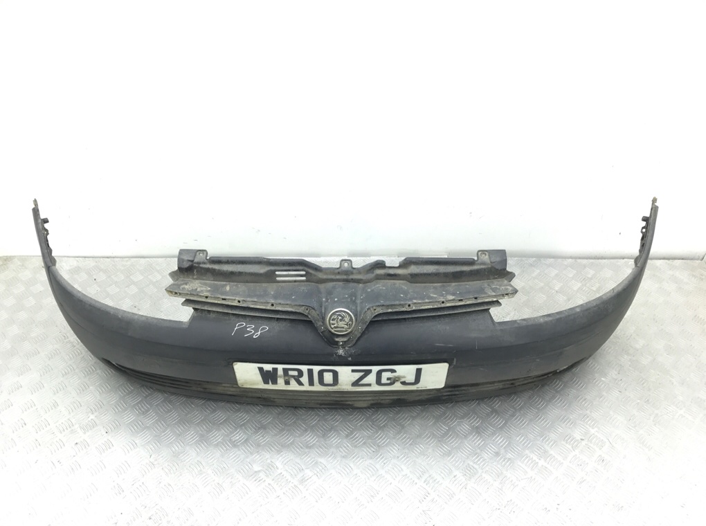 Бампер передний бу для Opel Combo C 1.3 CDTi,  2010 г.