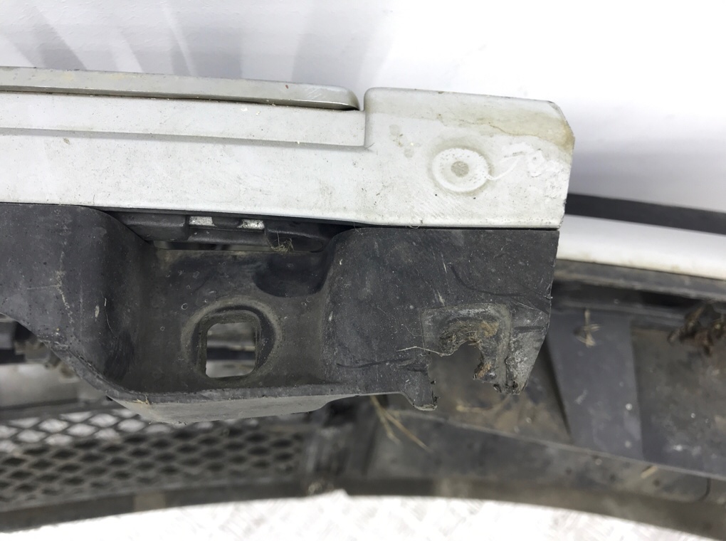 Бампер передний бу для BMW X3 E83 2.0 TD,  2006 г.