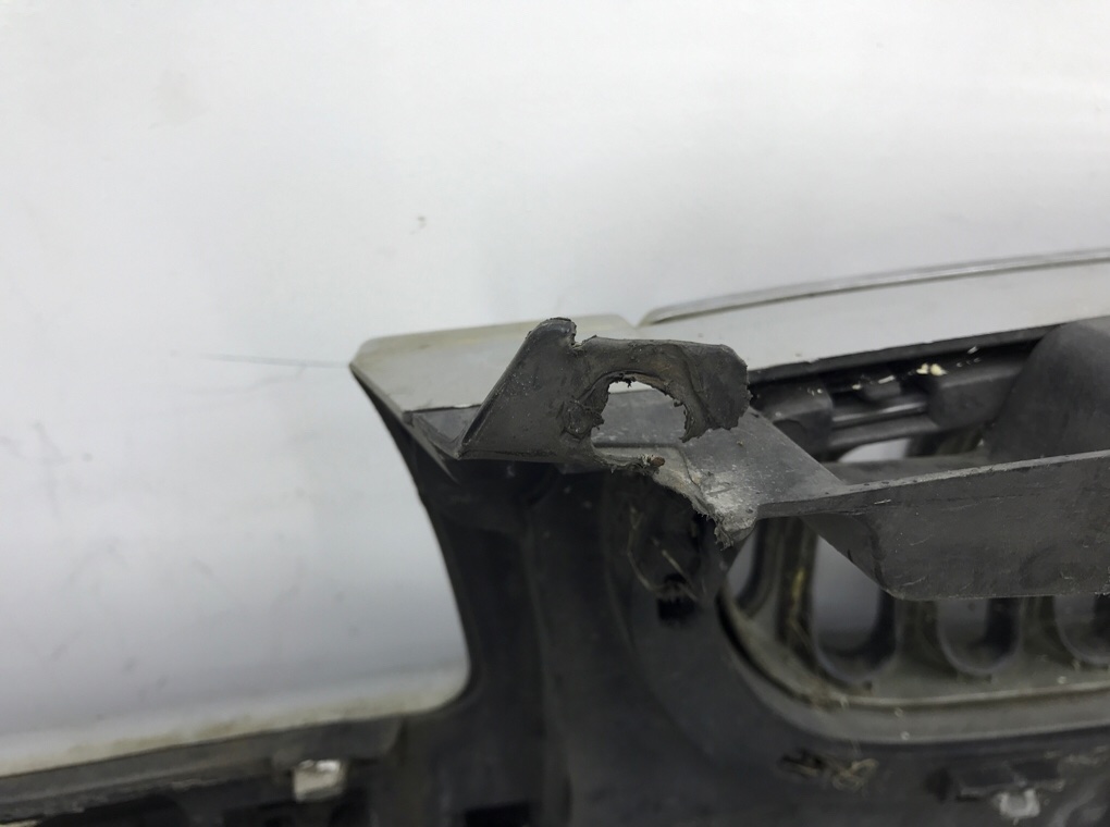 Бампер передний бу для BMW X3 E83 2.0 TD,  2006 г.