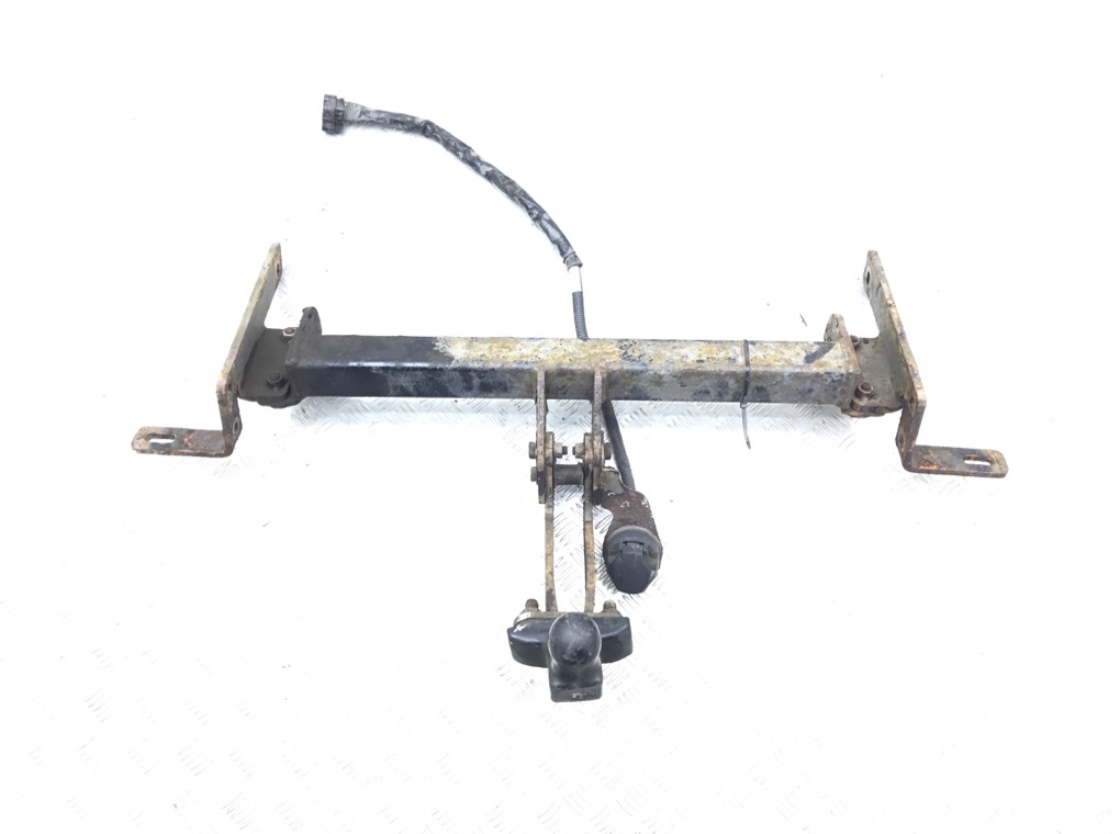 Прицепное устройство (фаркоп) бу для Opel Antara  2.2 CDTi,  2012 г.