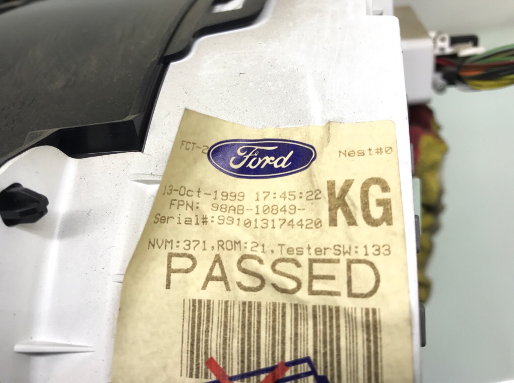 Щиток приборов (приборная панель) бу для Ford Focus 1 1.8 i,  1999 г.