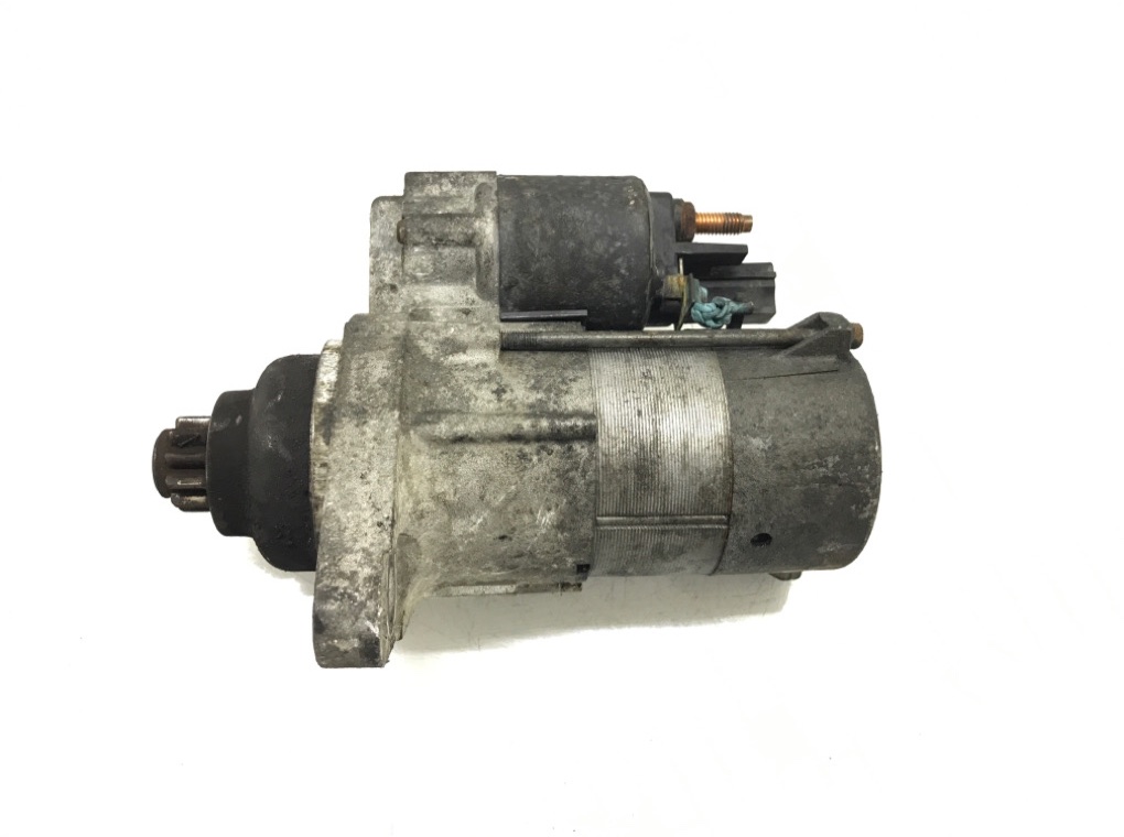 Стартер бу для Volkswagen Passat B6 1.9 TDi,  2007 г.