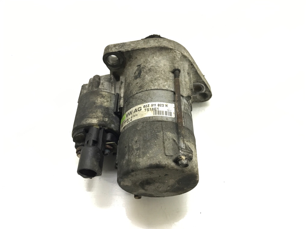 Стартер бу для Volkswagen Passat B6 1.9 TDi,  2007 г.