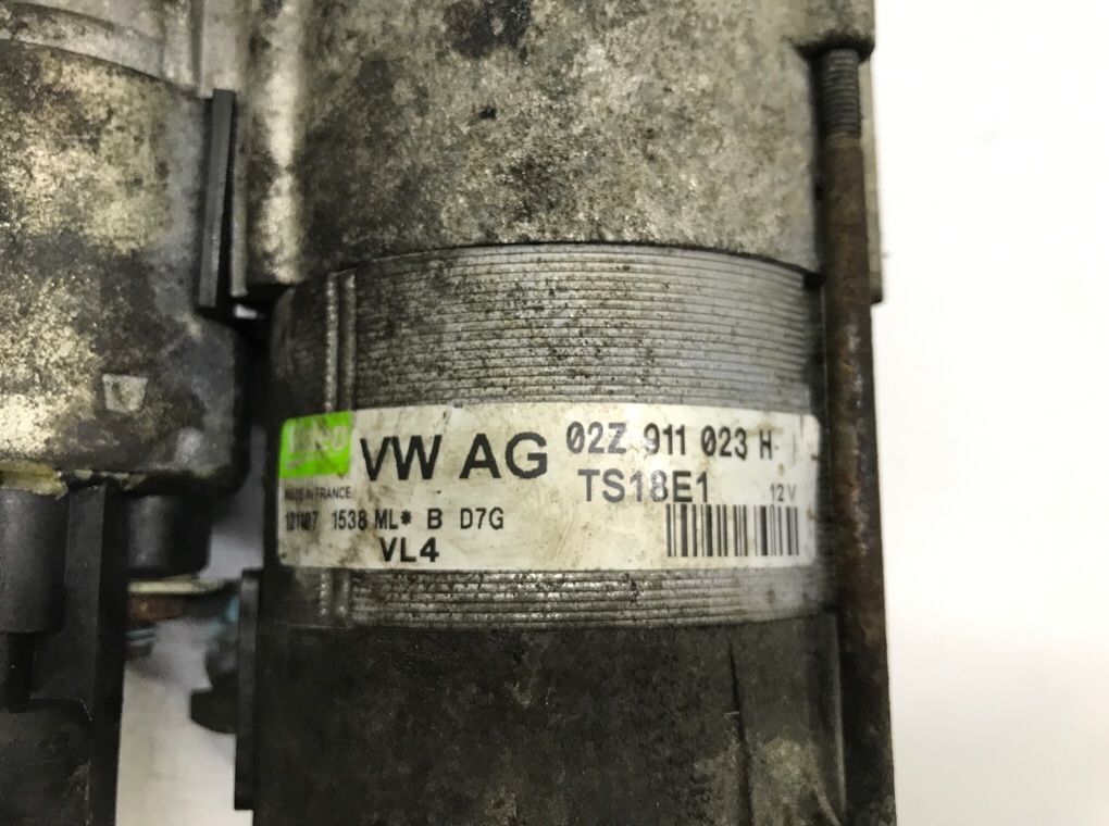 Стартер бу для Volkswagen Passat B6 1.9 TDi,  2007 г.