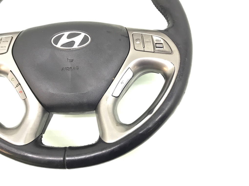Руль бу для Hyundai ix35 2.0 CRDi, 2010 г. Руль бу для Hyundai ix35 2.0 CRDi, 2010 г.