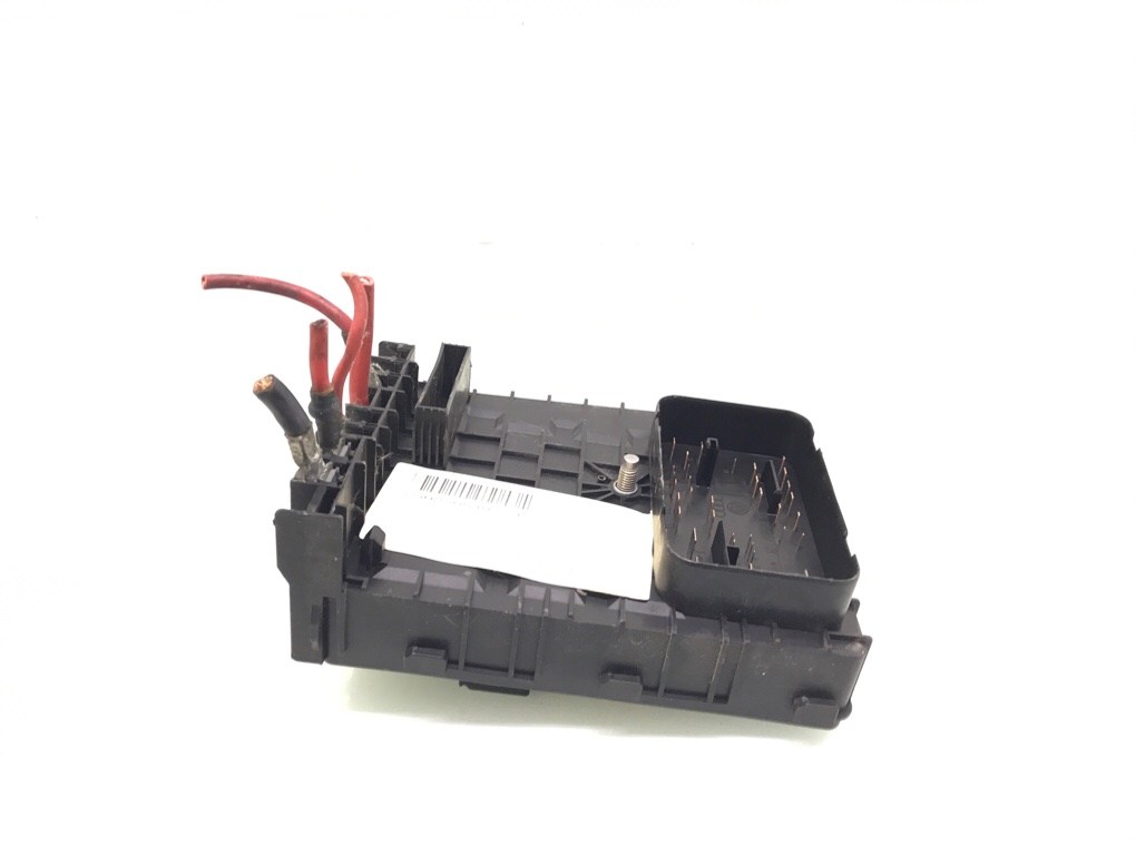 Блок предохранителей бу для Volkswagen Touran 1.6 i, 2006 г. Блок предохранителей бу для Volkswagen Touran 1.6 i, 2006 г.