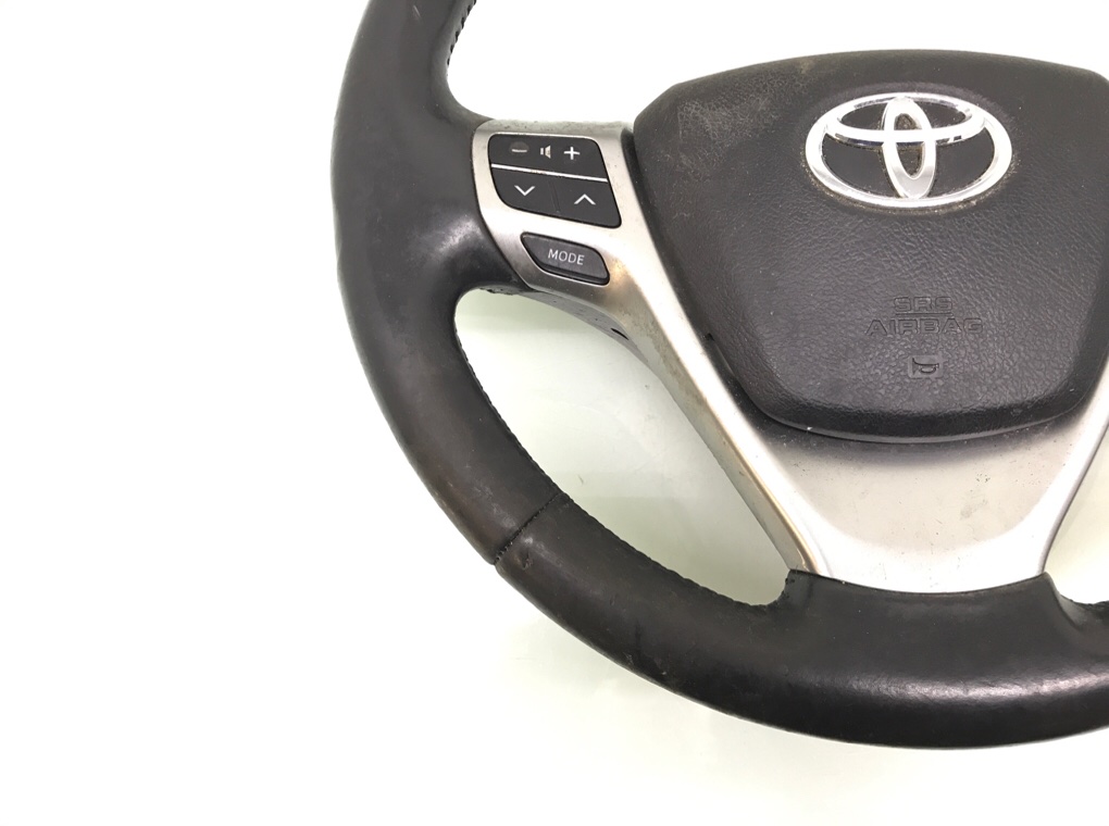 Руль бу для Toyota Verso 1.6 TD, 2014 г. Руль бу для Toyota Verso 1.6 TD, 2014 г.