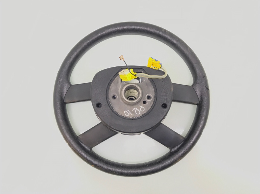 Руль бу для Volkswagen Touran 1.6 i, 2006 г. Руль бу для Volkswagen Touran 1.6 i, 2006 г.