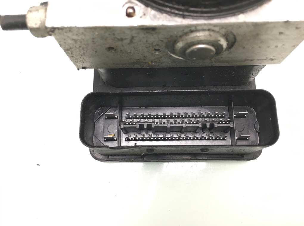 Блок ABS бу для BMW 3 E90/E91/E92/E93 2.0 TD,  2008 г.