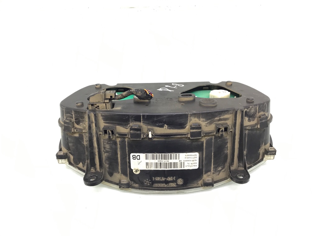 Щиток приборов (приборная панель) бу для Ford Transit 2.2 TDCi, 2010 г. Щиток приборов (приборная панель) бу для Ford Transit 2.2 TDCi, 2010 г.