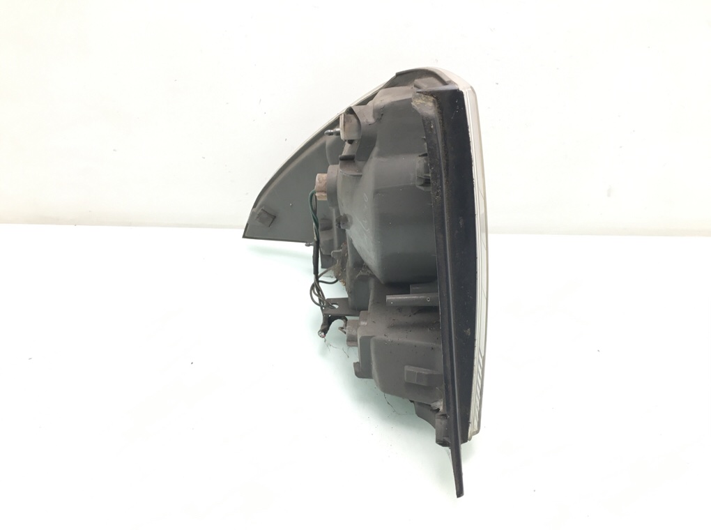 Фонарь задний правый бу для Lexus IS 1 2.0 i,  2005 г.