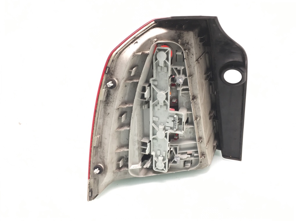 Фонарь задний правый бу для Opel Zafira B 1.9 CDTi,  2008 г.