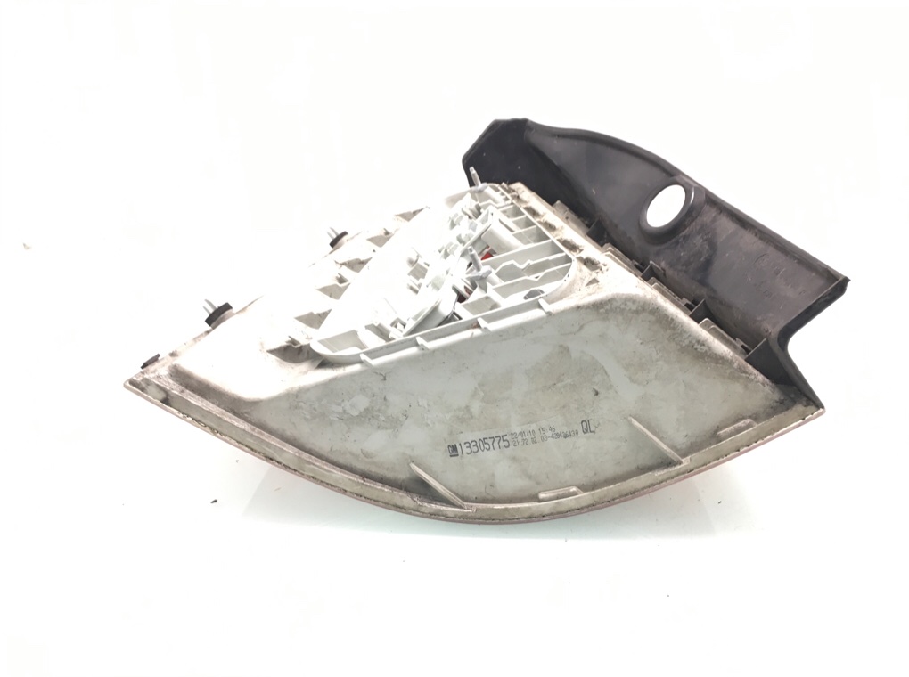 Фонарь задний правый бу для Opel Zafira B 1.9 CDTi,  2008 г.