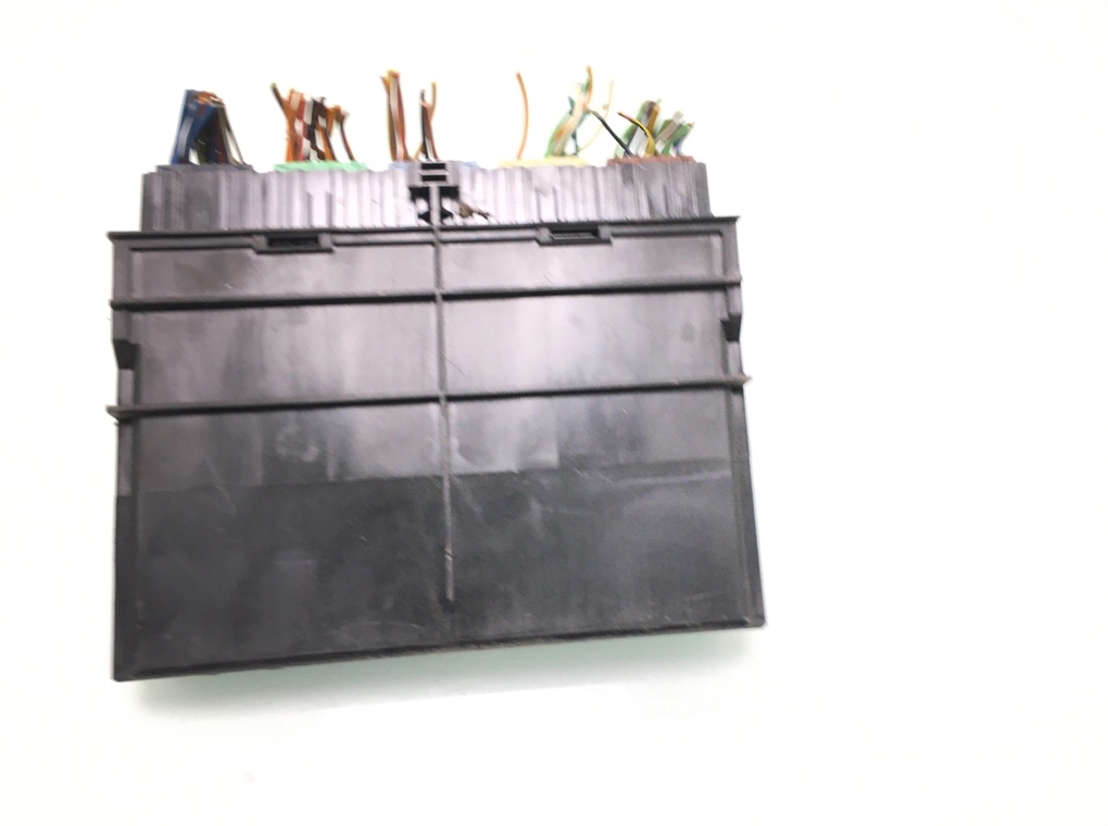 Блок комфорта бу для Ford Fiesta 5 1.3 i, 2005 г. Блок комфорта бу для Ford Fiesta 5 1.3 i, 2005 г.