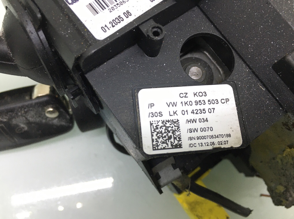 Переключатель подрулевой (стрекоза) бу для Volkswagen Touran  1.6 i,  2006 г.